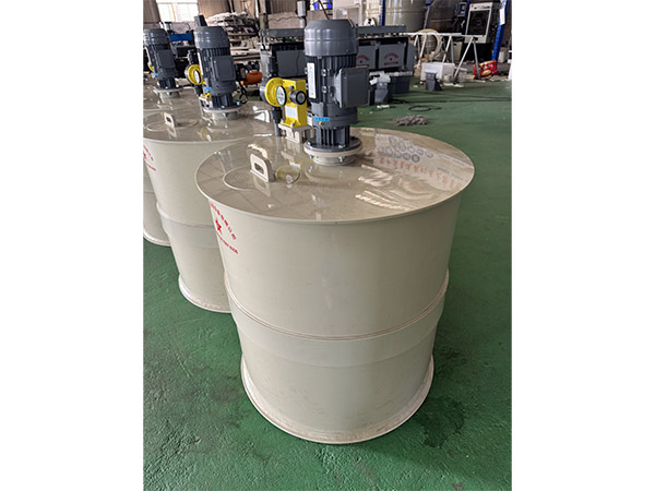自動加藥箱